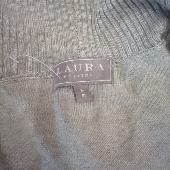 Cozy Gray Knit Open Front Jacket - Picture 2 of 3